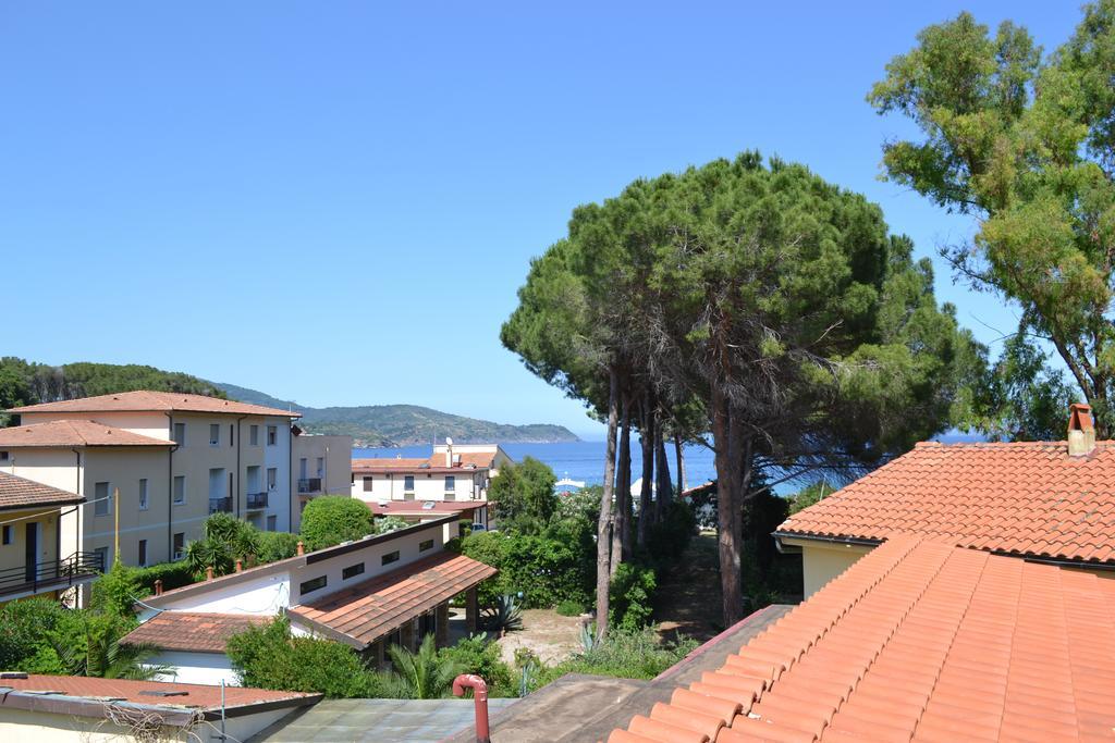 Terrazza Su Naregno Apartment Capoliveri  Bagian luar foto